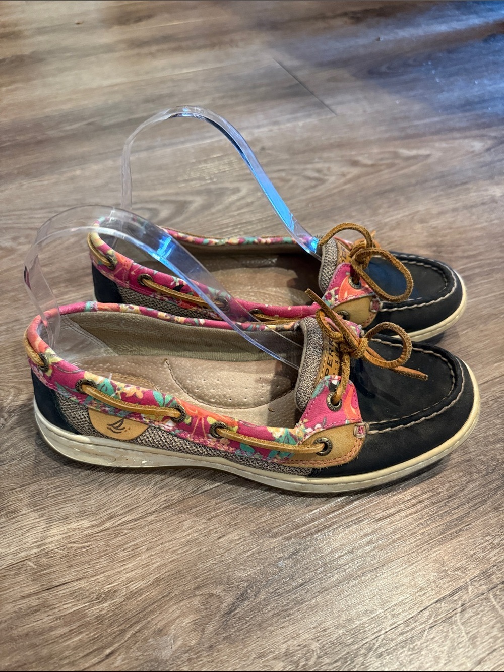 Sperry Angelfish Boat Shoes with Floral Accent Size 8